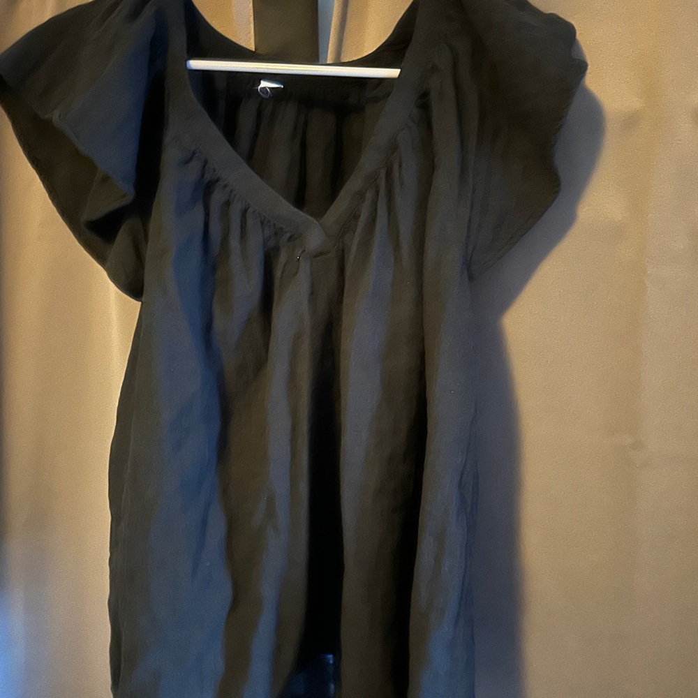 Old navy blouse - M